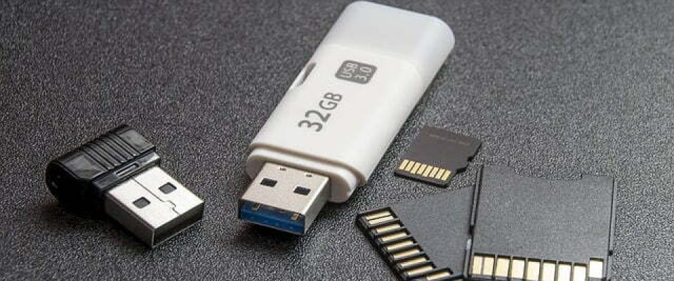 Tes kecepata flashdisk