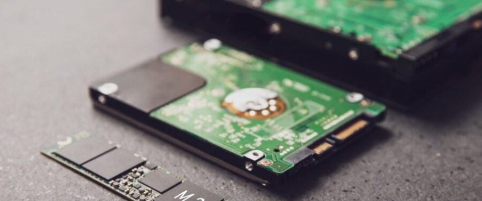 SSD dan HDD